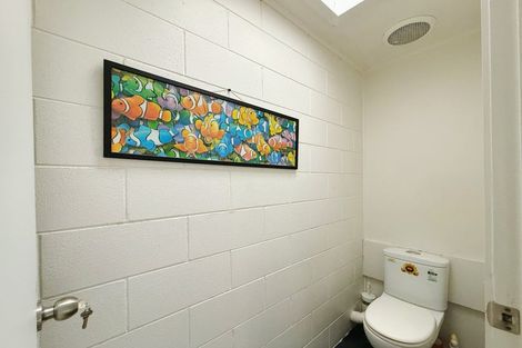 Photo of property in 2/1 Raeben Avenue, Hillcrest, Auckland, 0627