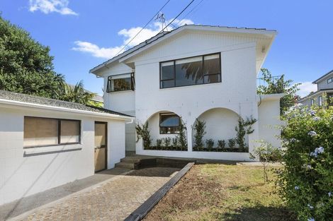 Photo of property in 1/4 Cecil Road, Milford, Auckland, 0620