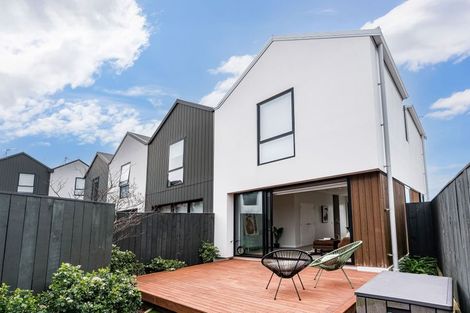 Photo of property in 5/6 Oswald Crescent, Paparangi, Wellington, 6037