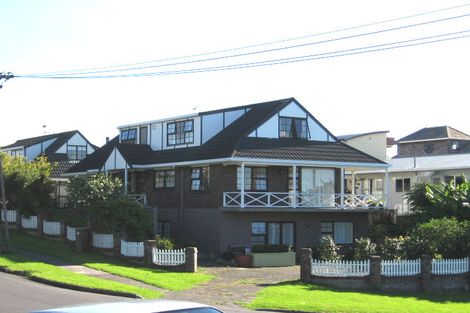 Photo of property in 2/11 Takutai Avenue, Bucklands Beach, Auckland, 2012