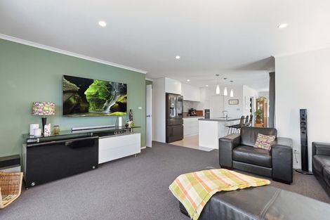 Photo of property in 45 Dunkeld Drive, Papamoa, 3118