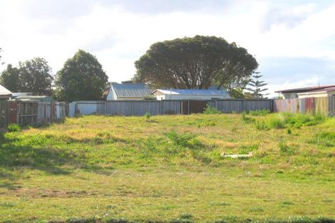 Photo of property in 105 Linton Crescent, Whangamata, 3620