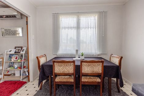 Photo of property in 21 Rira Street, Marton, 4710