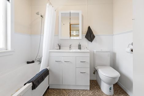 Photo of property in 2 Gibson Road, Tuakau, 2121