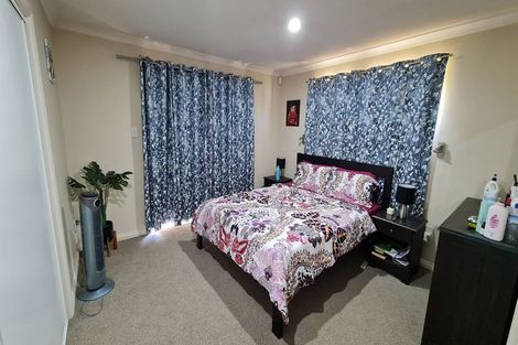 Photo of property in 34 Jadewynn Drive, Massey, Auckland, 0614