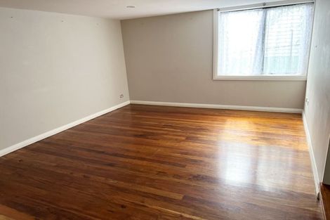 Photo of property in 3179 Great North Road, New Lynn, Auckland, 0600