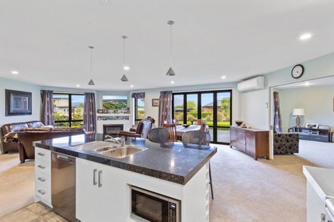Photo of property in 28 Pukutahi Drive, Te Anau, 9600