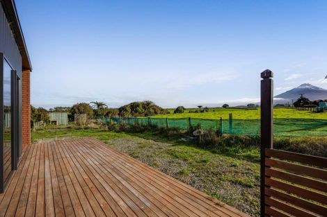 Photo of property in 1790 Eltham Road, Riverlea, Hawera, 4679