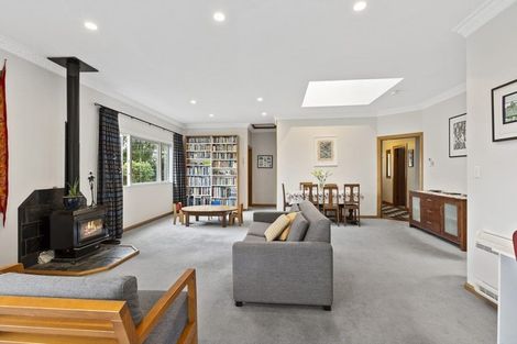 Photo of property in 11 Waikare Street, Karori, Wellington, 6012