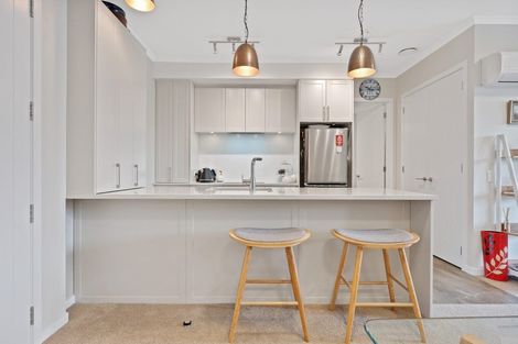 Photo of property in 192 Landmark Terrace, Orewa, 0931