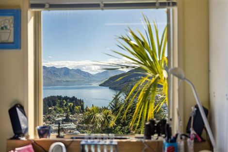 Photo of property in 25b Vancouver Drive, Queenstown, 9300