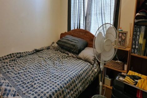 Photo of property in 19 Lockington Avenue, Henderson, Auckland, 0612