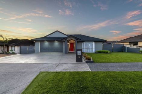 Photo of property in 6 John Brooke Crescent, East Tamaki Heights, Auckland, 2016