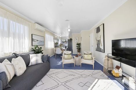Photo of property in 19a Karamu Street, Strandon, New Plymouth, 4312