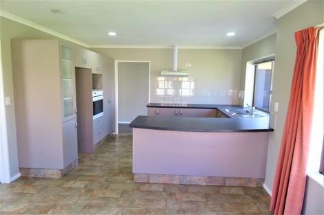 Photo of property in 5 Blythfield Place, Taradale, Napier, 4112