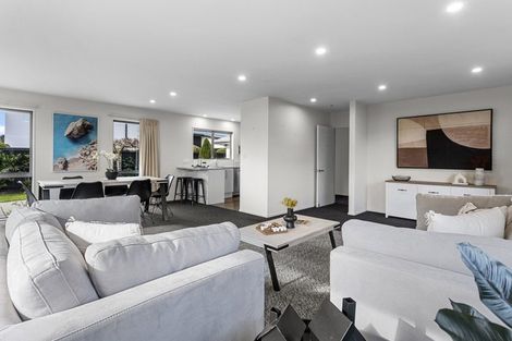 Photo of property in 19 Epsom Drive, Rangiora, 7400