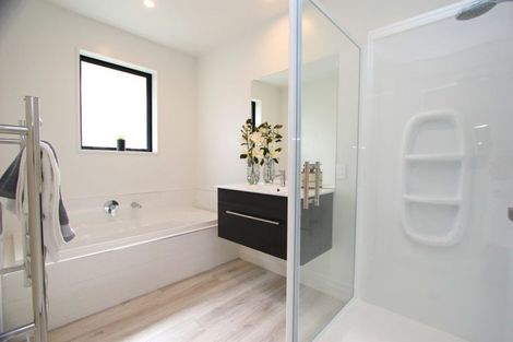 Photo of property in 17 Northmoor Boulevard, Rolleston, 7615