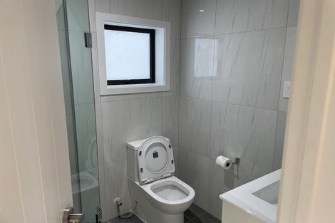 Photo of property in 3 Edwards Avenue, Henderson, Auckland, 0610