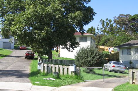 Photo of property in 18 Hanui Place, Massey, Auckland, 0614