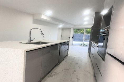 Photo of property in 14a Sunlands Drive, Manurewa, Auckland, 2102