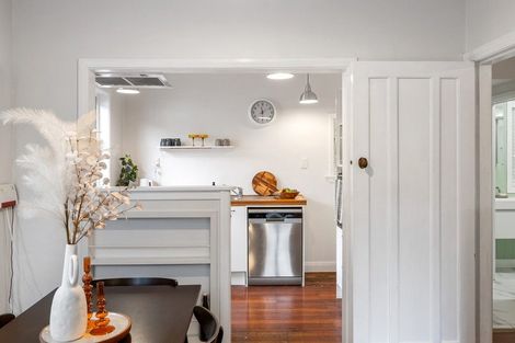 Photo of property in 96 Barnard Street, Wadestown, Wellington, 6012