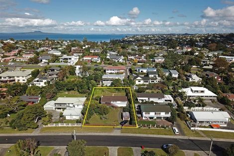 Photo of property in 12 Manuwai Road, Torbay, Auckland, 0630