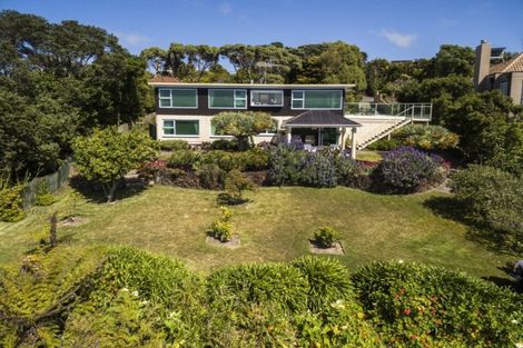 Photo of property in 1/187 Beach Road, Castor Bay, Auckland, 0620