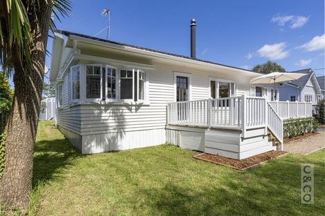 Photo of property in 10 Princes Street, Riverhead, 0820