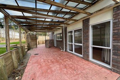 Photo of property in 8 Thornbill Rise, Unsworth Heights, Auckland, 0632