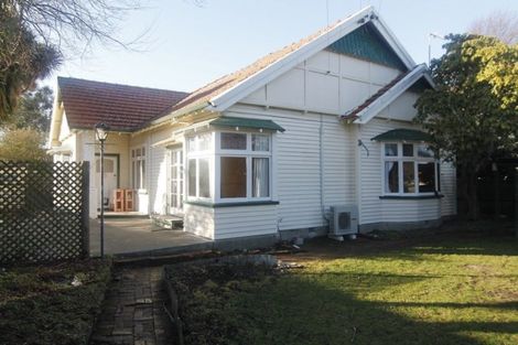 Photo of property in 38 Cleveland Street, Edgeware, Christchurch, 8013