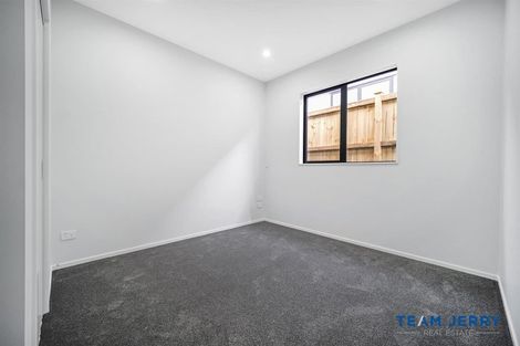 Photo of property in 43 Tributary Parade, Karaka, 2113