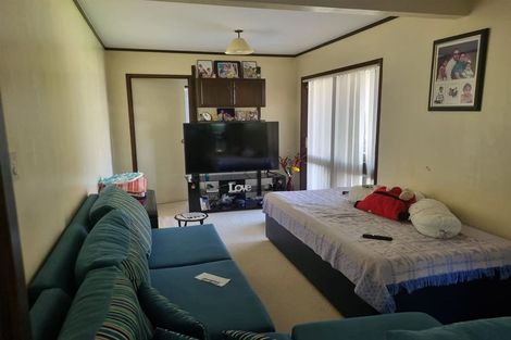 Photo of property in 45 Sunderlands Road, Half Moon Bay, Auckland, 2012