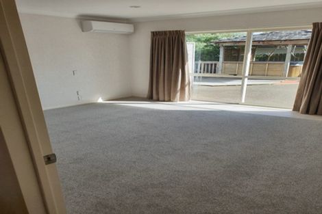Photo of property in 43 Lansell Drive, East Tamaki Heights, Auckland, 2016