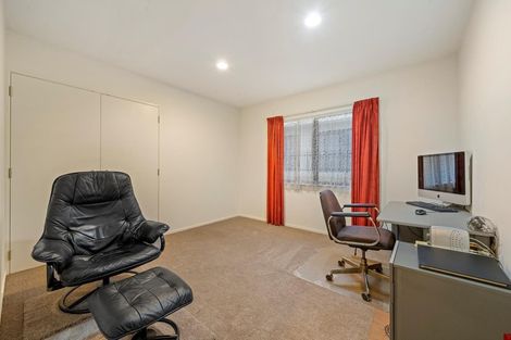 Photo of property in 1/27 Tumbridge Place, Somerville, Auckland, 2014