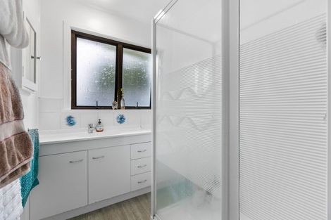 Photo of property in 17 Watene Crescent, Waitara, 4320