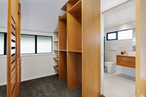 Photo of property in 3 Merivale Lane, Merivale, Christchurch, 8014