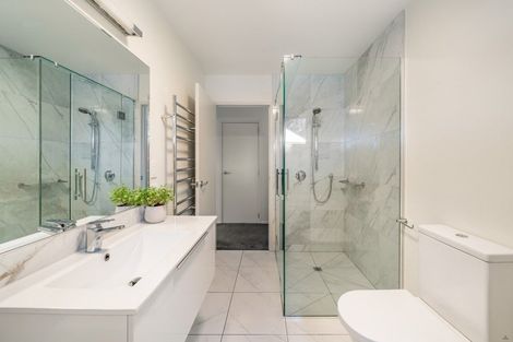 Photo of property in 10 Hollyford Place, Aotea, Porirua, 5024