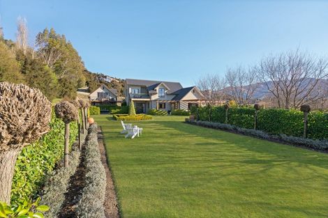 Photo of property in 1 Hidden Hills Drive, Wanaka, 9305