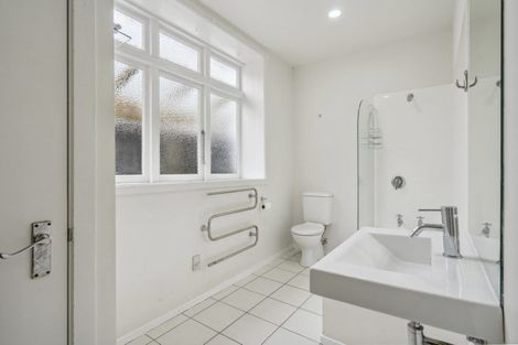 Photo of property in 24 Charlotte Avenue, Brooklyn, Wellington, 6021