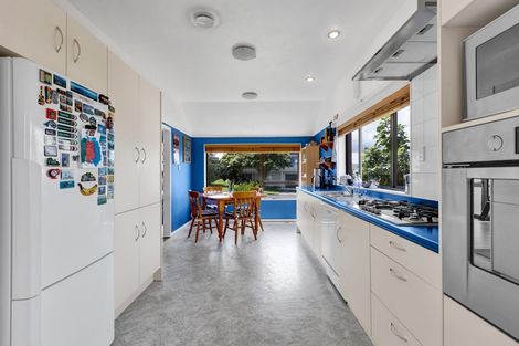 Photo of property in 24 Tiverton Crescent, Whalers Gate, New Plymouth, 4310