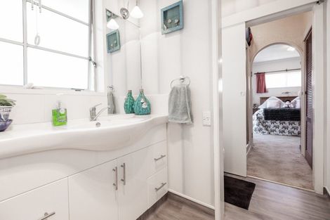 Photo of property in 1010 Garry Street, Raureka, Hastings, 4120