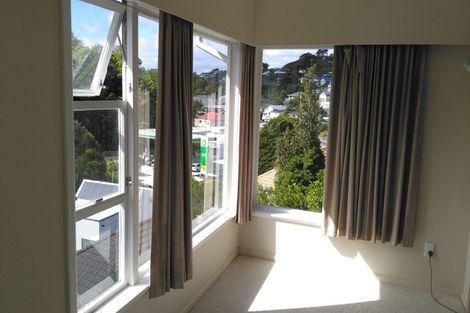 Photo of property in 88 Newlands Road, Newlands, Wellington, 6037