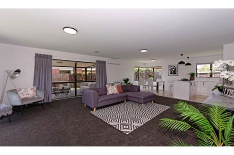 Photo of property in 36 Kirsten Place, Parklands, Christchurch, 8083