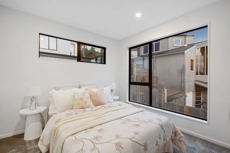 Photo of property in 33 Garadice Road, Rothesay Bay, Auckland, 0630