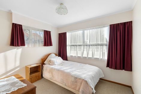 Photo of property in 27 The Avenue, Levin, 5510