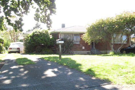 Photo of property in 2 Chipping Dale, Mangere Bridge, Auckland, 2022