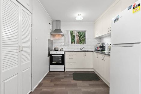 Photo of property in 1/20 Challen Close, Conifer Grove, Takanini, 2112