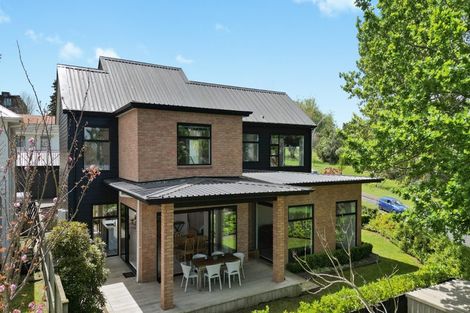 Photo of property in 3b Lake Domain Drive, Frankton, Hamilton, 3204