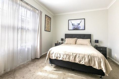 Photo of property in 114 Avondale Road, Taradale, Napier, 4112