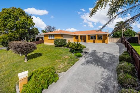 Photo of property in 58 Rushgreen Avenue, Pahurehure, Papakura, 2113